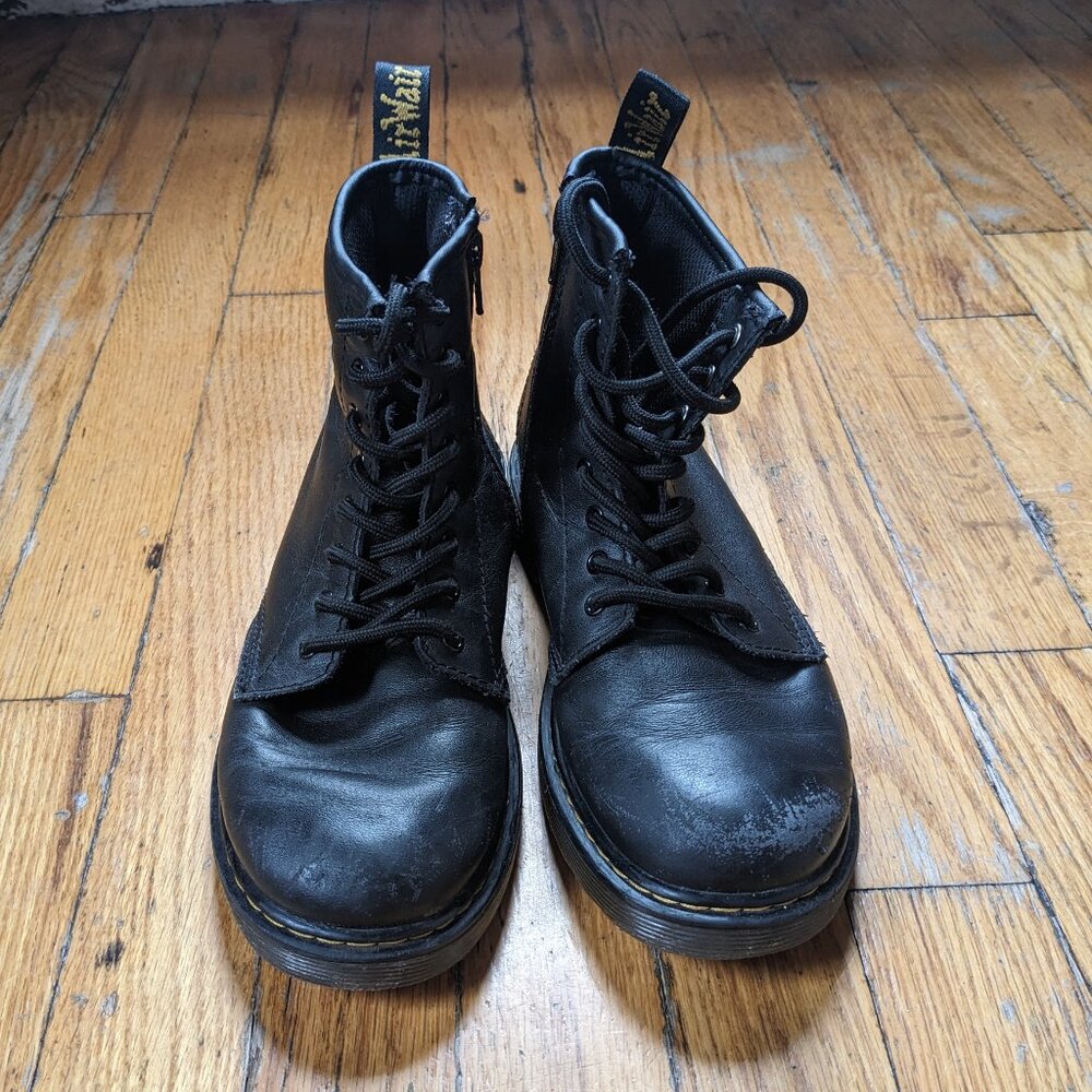 JUNIOR 1460 SOFTY T LEATHER LACE UP BOOTS - $40